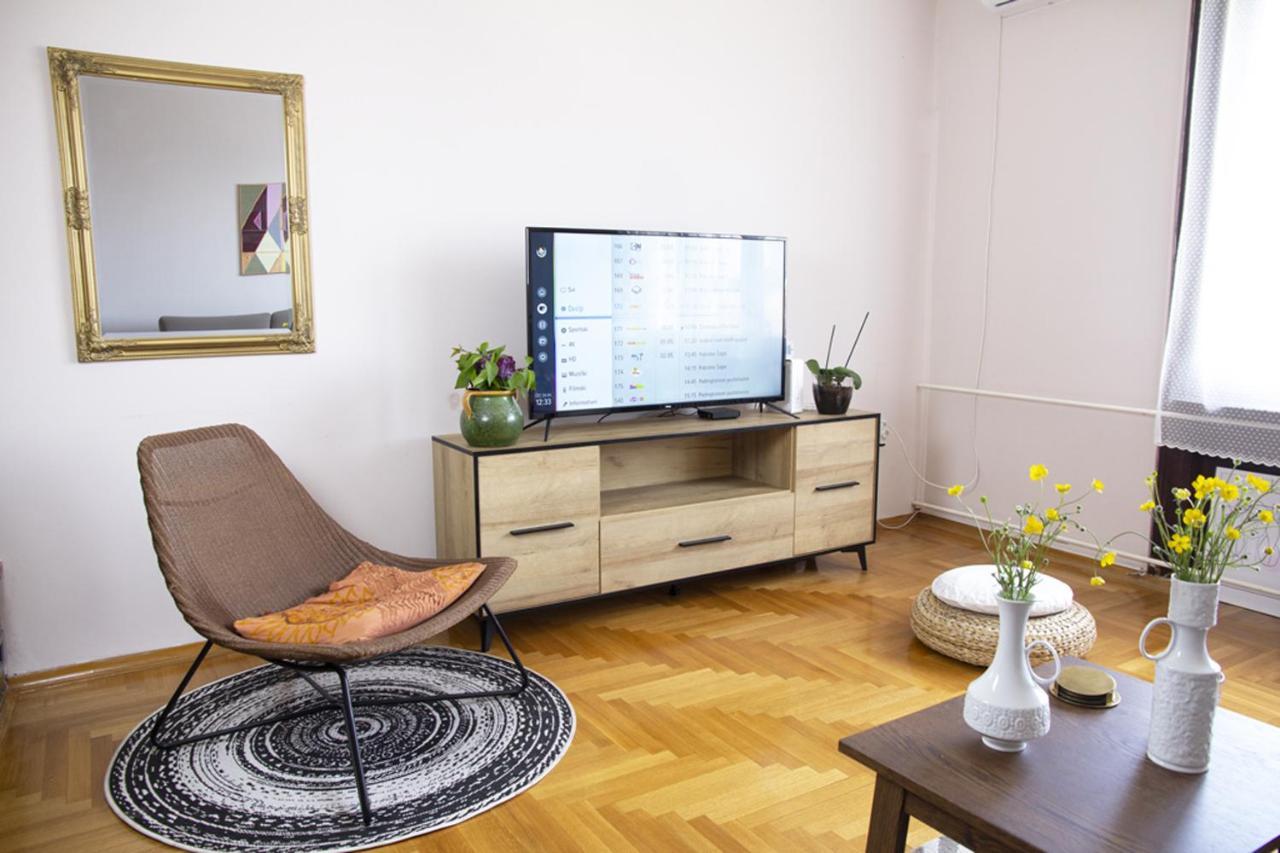 Appartement Nicola'S à Novi Sad Extérieur photo